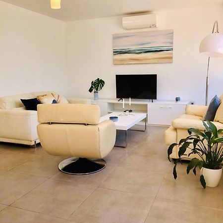 Siriana Suites 101, 001 贝纳尔马德纳 外观 照片
