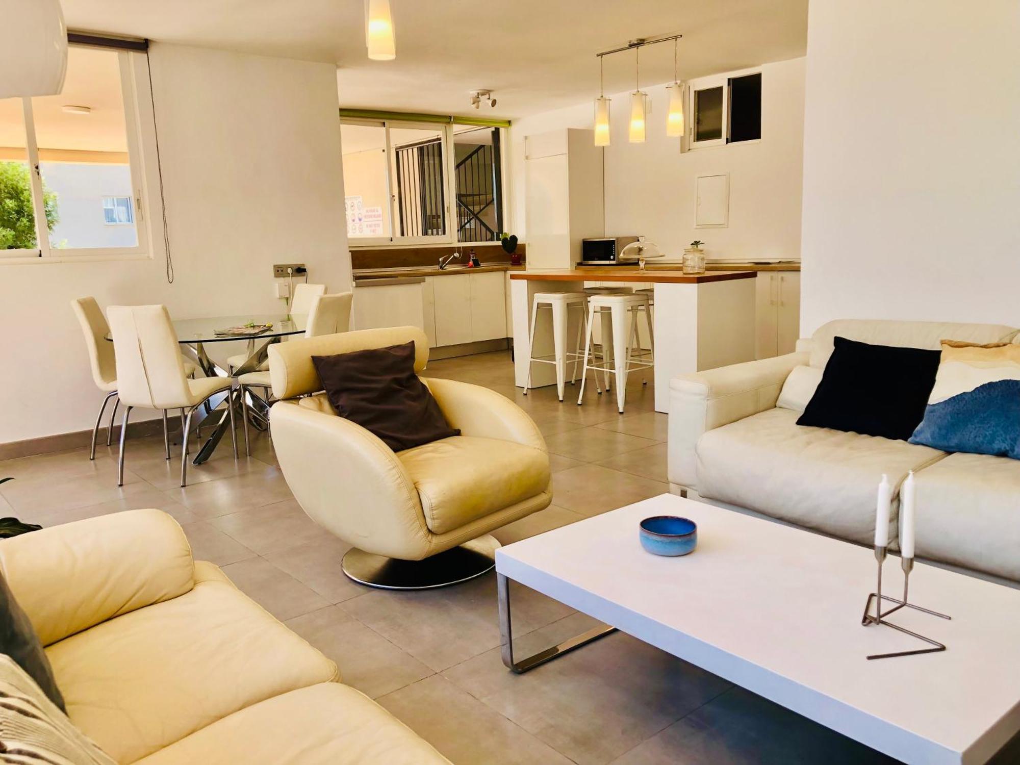 Siriana Suites 101, 001 贝纳尔马德纳 外观 照片