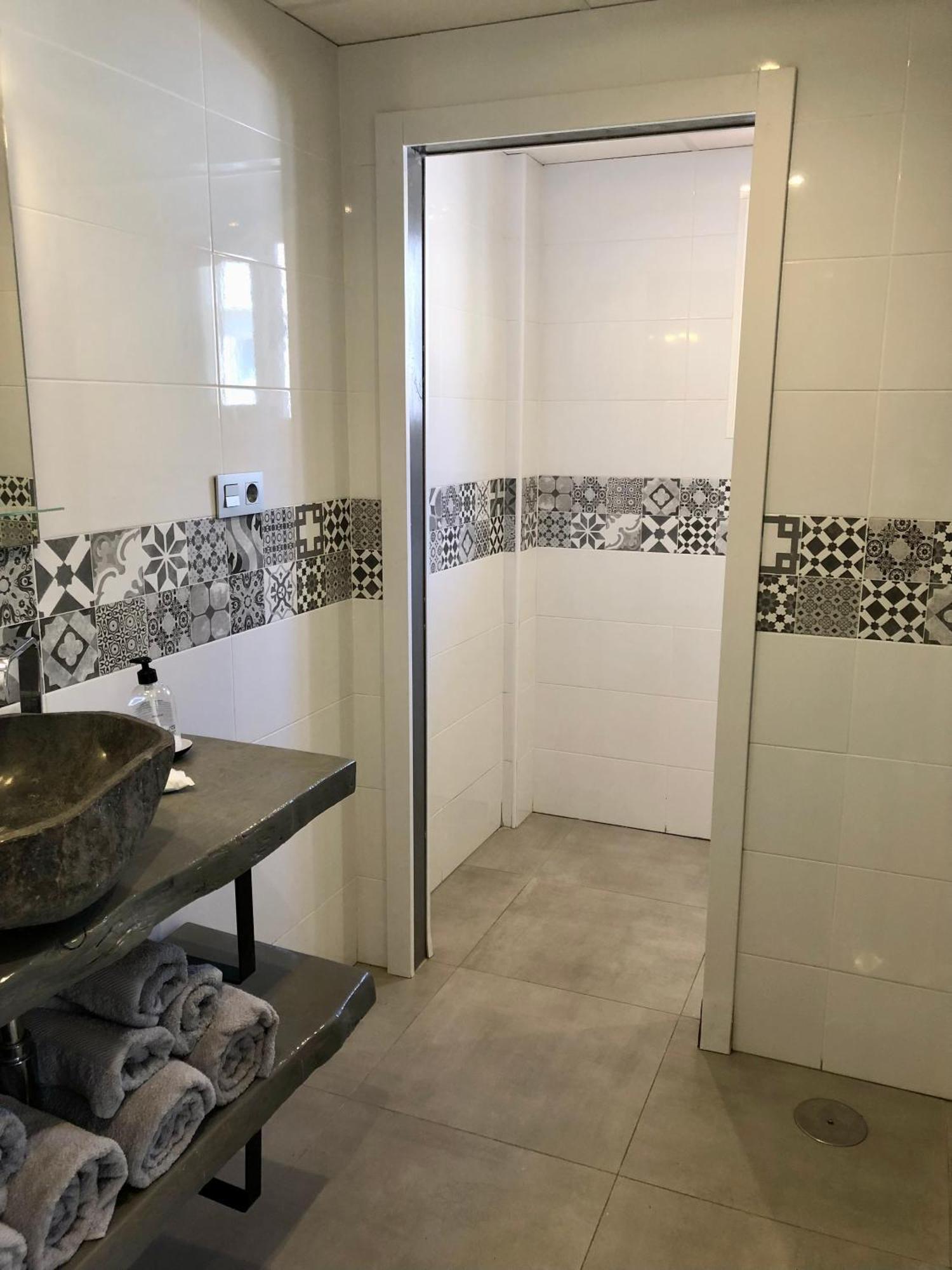 Siriana Suites 101, 001 贝纳尔马德纳 外观 照片